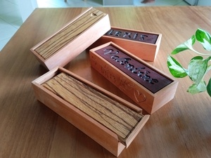 Boites à crayons pour la famille