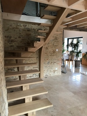 Escalier limon central