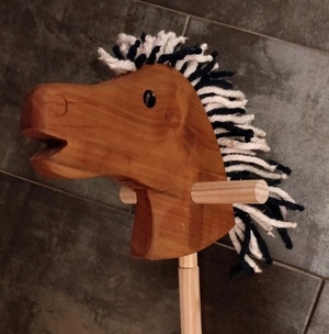 Cheval bâton à chevaucher