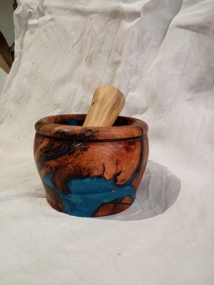 Petit Pilon mortier mélange bois et résine