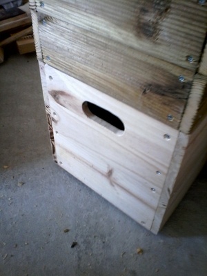 Caisse en lamellé collé de 18mm*30cm