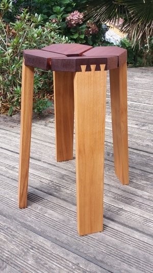 Tabouret PRESQUE Zeloko