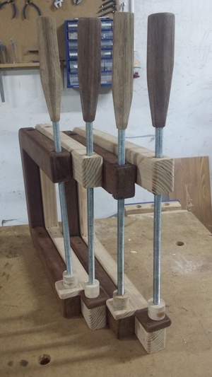 Serre-joint en C profonds