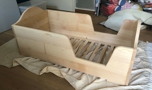 Lit bébé type "Montessori"