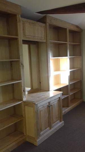 Bibliothèque salle de réunion , frêne et châtaignier