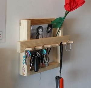 Porte clef mural et vide poche