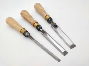 Ciseaux à bois courts, à soie