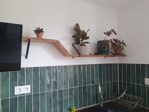 Une étagère qui ne fait pas de vague...