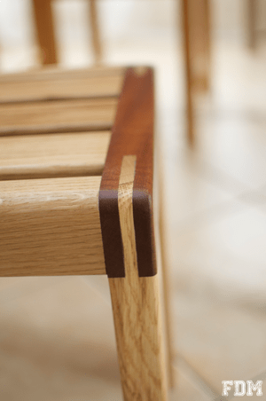 Banc en chêne et sipo