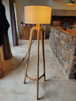 Lampe sur pied