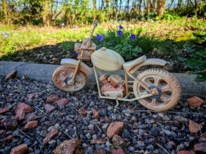 Moto en bois