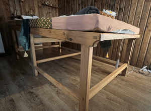 Table de massage en chène