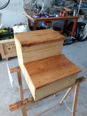 Tour Montessori (style escalier)