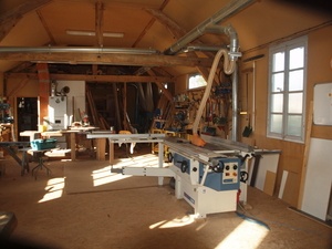 Atelier de menuiserie tout en bois créé dans les années 30