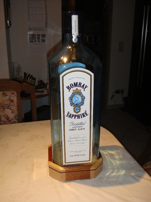 Pied illuminer pour bouteille