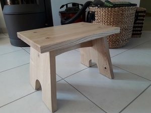 Petit banc en châtaignier