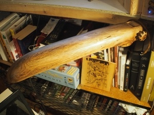 Lampe noyer dans la masse