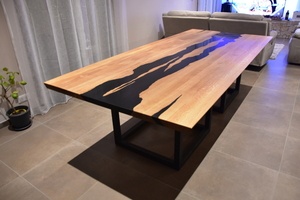 Table rivière moderne