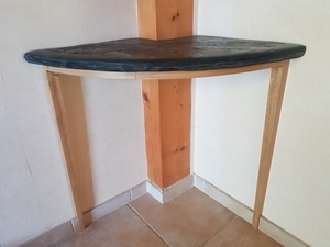 1/4 de guéridon avec plateau en ardoise rustique