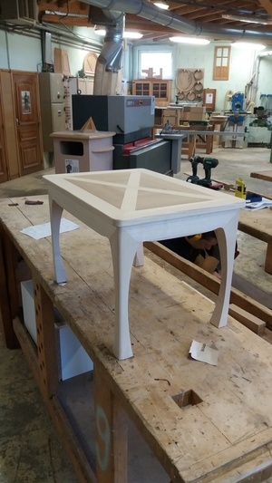 Table basse en frêne et chêne