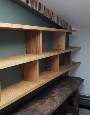 Etagères bar et cuisine