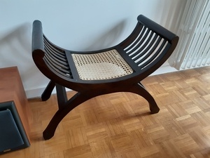 Cannage traditionnel d'une chaise curule