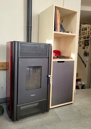 Colonne. Contreplaqué Peuplier, Frêne et Valchromat.