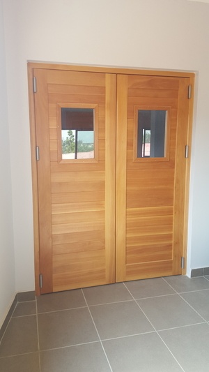 Portes va et vient pour restaurant.