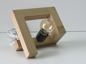 Lampe design en chêne
