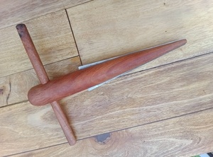 Alésoir en bois de fer