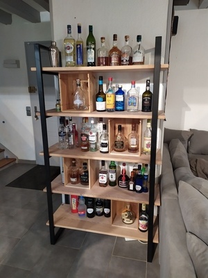 Etagères bois et métal pour mes alcools