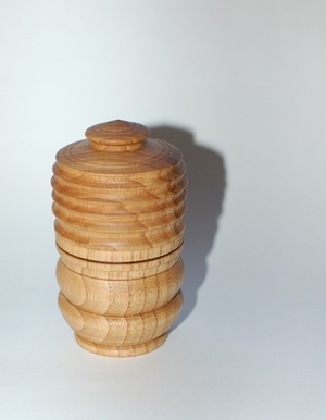 Une petite boîte bizarre