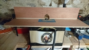 Defonceuse sous table de fortune