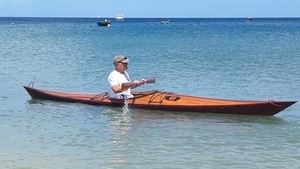 Kayak de mer en bois.