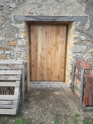 Ponsage et finition par encore effectué sur la photo