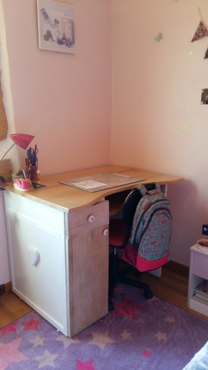 Un bureau pour ma grande fille qui rentre en sixieme