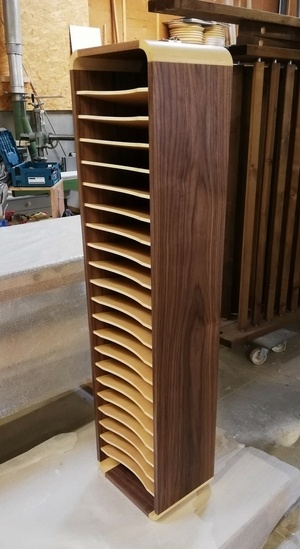 Meuble suspendu à étagère fixe coin arrondi