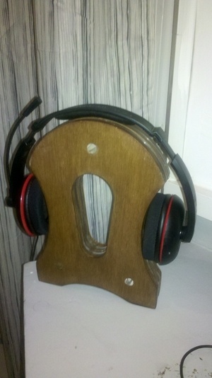 Support Casque Bois, Plexy-glass