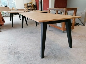 Table 2800x950 piètement en arêtier gainé