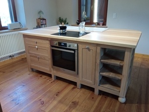 Un îlot central de cuisine