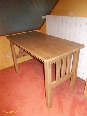 Table en chêne traditionnelle