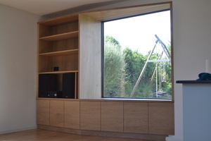 Bibliotheque avec assise