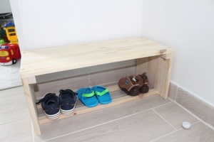 Banc range-chaussure
