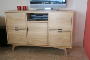 Duo de  petits meubles