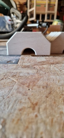 Serrage à ras de planches sans bavures