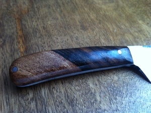 Couteau manche noyer
