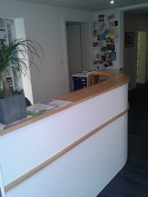 Réalisation d'un bureau d'accueil