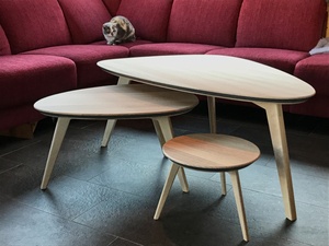 Tables gigognes “sandwich”