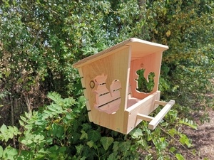 Mangeoire pour écureuils