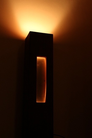 Lampe en chêne de récupération et acier